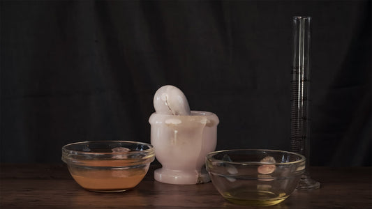 Fragrance Oils vs Essential Oils: What’s the Difference?